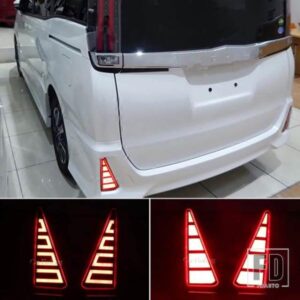 1セット 車用LEDリフレクター リアフォグランプ ブレーキライト リアバンパーフォグランプ トヨタ ノア ヴォクシー 80シリーズ用