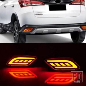 トヨタ ヤリス ハッチバック 2017 2018 2019 2021-23用 LEDリアバンパーライト リフレクター テールフォグランプ ブレーキライト
