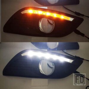 1ペア LEDデイタイムランニングライト 自動調光機能 DRL フォグランプ ウィンカー付き フォード フォーカス 2 セダン MK2 2009 - 2014用