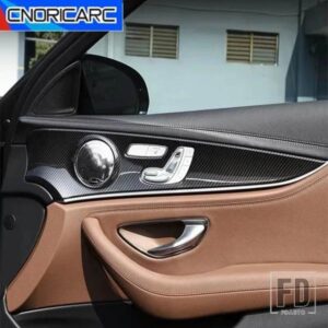 ドアパネルカバーカーボンパターントリムストリップメルセデスベンツ E クラス W213 2016-2018 LHD インテリアアクセサリーステッカー