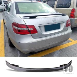 ベンツ W212 E260 E300 E320 カーボン表面 2010 - 2015 MT スタイルトランクリペアアクセサリーリアウイング