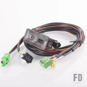 車 USB AUX プラグ入力ソケットアダプター VW ゴルフ MK7 VII ティグアン パサート CC 用