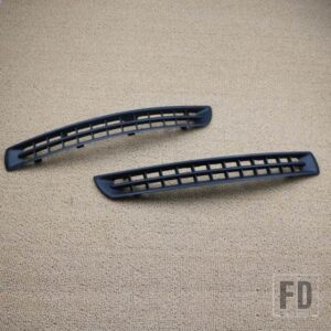ブラックペアフロントバンパーカバーグリル 30678953 30678954 ボルボ XC90 2007-14