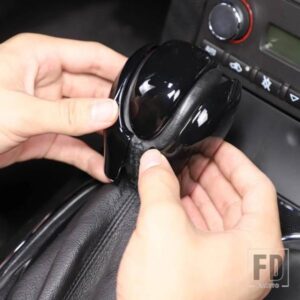 シボレーコルベット C6 2005-2013 ABS ブラックインテリアギアシフトヘッドカバートリムステッカーカースタイリングアクセサリー