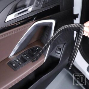 BMW X1 U11 2023-2024 ABS カーボンドアハンドルインテリアドアトリムストリップ装飾ステッカーカーアクセサリー