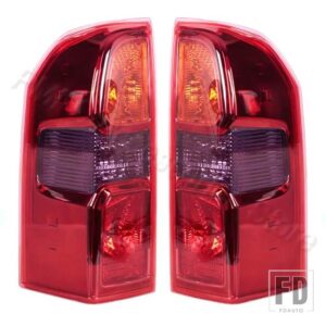 日産 パトロール GU 2005-12 -2016 リアテールライト ブレーキランプ バルブ無 リバースライト - 1 Left and 1 Right