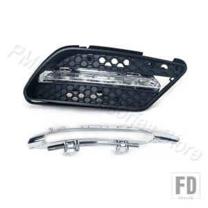 メルセデスベンツ 自動車用 フロントバンパー LED DRL デイタイムランニングライト ドライビングランプ W204 Cクラス C300 AMG スポーツ 2007 - Only 1 Right