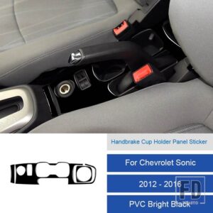 シボレー LHD ソニック 2012-16 カーボン PVC 車内ソフトトリムハンドブレーキカップホルダーパネルステッカー - 24C