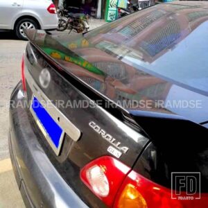 トヨタ リアウイングスポイラー カローラリアトランクリッドカースポーツスポイラーウイングカローラスポイラー 2006 - 2013 年 LED ランプ付き - Gloss black