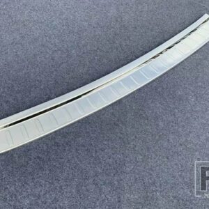 メルセデスベンツ GLEクラス V167 GLE350 450 2019-2020 ステンレスリアバンパー窓枠外側トランク装飾 - Silver