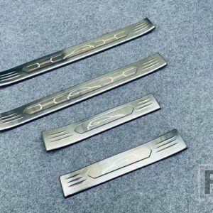 トヨタ ハリアーヴェンザ XU80 2020 2021 ステンレス OOUSIDE ドアシルパネルスカッフプレートキックステップトリムカバープロテクター - Black Titanium