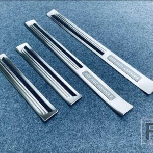 レクサス GX550 2024 2025 カーアクセサリーステンレスインナー OOUSIDE ドアシルパネルスカッフプレートキックステップトリムカバー - Silver