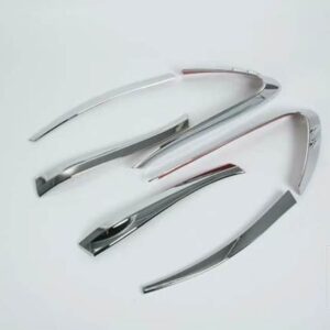 トヨタ C-HR CHR IZOA AX10 2019 2020 カーアクセサリー ABS クロームリアテールライトランプストリップカバートリム外装装飾 - WHITE
