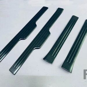 ホンダ WR-V WRV DG5 2024 2025 カーアクセサリーステンレスインナー内側ドアシルパネルスカッフプレートキックステップトリムカバー - Black