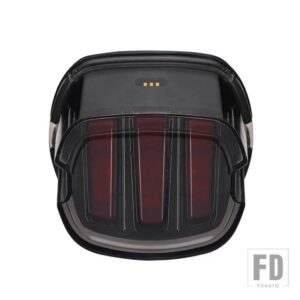 1X LED テールブレーキストップリアライトロープロファイルスモークレイダウンテールライトハーレーダビッドソンダイナスポーツスターと互換性 - BALCK