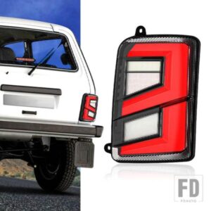 LED テールライト ストップブレーキライト ランニングウィンカー PmmA / ABS プラスチック機能付き LADA 4X4 NIVA 1995 +